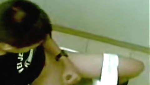 She's going ritaed with aater