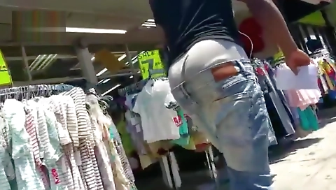 Sexy girl give passing her first time with a hot body