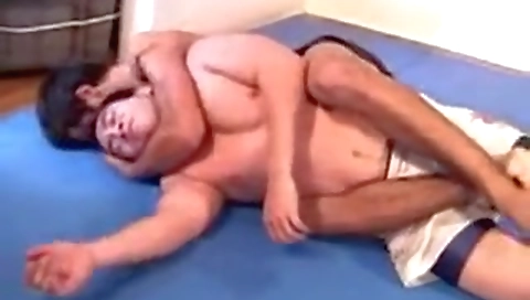 Sultry chick fucked in the kitchen