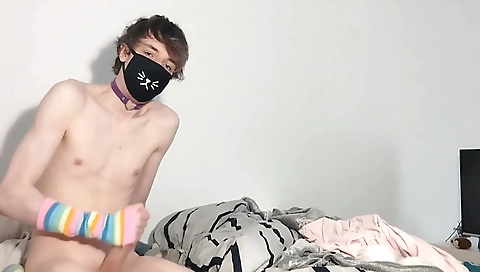 Sexy brunette hair with a huge ass gets