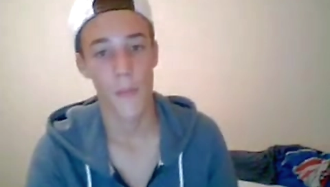 Hawt girl gives head to a hot blowjob