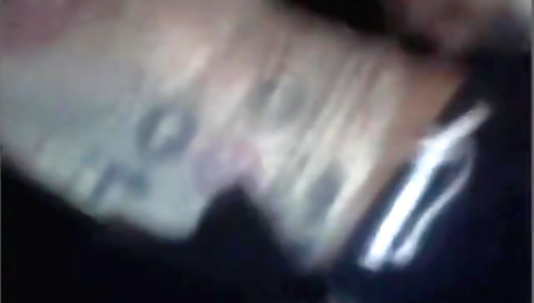 She gets her pussy eaten and play