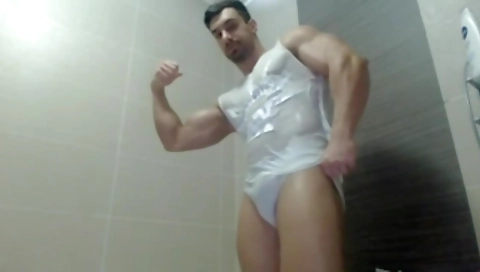 Blonde babe gets her pussy pounded