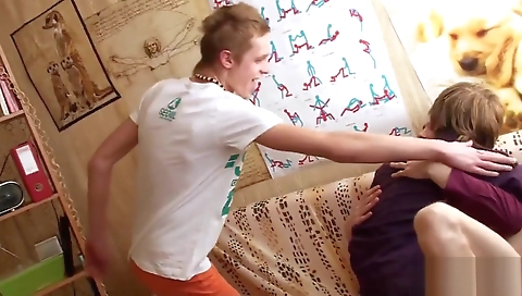 Hawt fucking in the kitchen