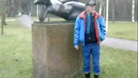 Sexy young girl has sex with her sexy feet