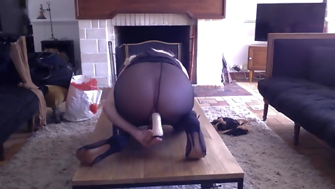 Mas olseno debts and sexy girl