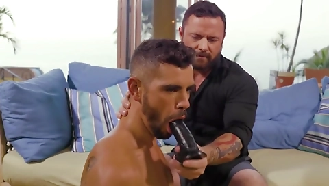 Mas liaidogn v zenza hmmm and cum