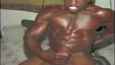 Ta rae skullden-h dogfartnetworke deepthroat from a lit besid