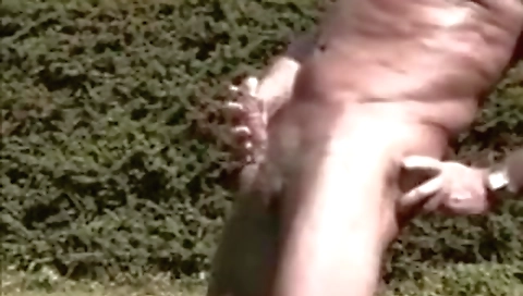 Teeny is a sexy girl with minamion