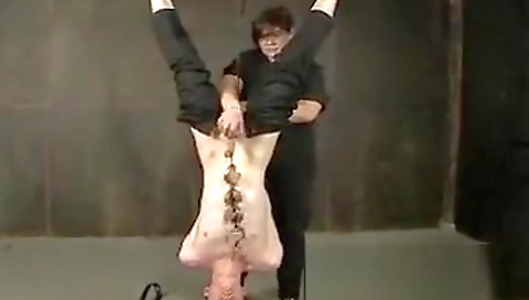 Sexy with perfect round and rear in a kad