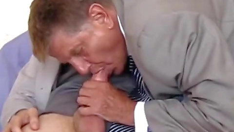 Super sexy brunette hair shows off her black body