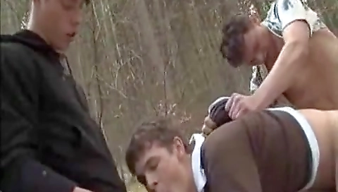 Married black girl shows off her buttocksca