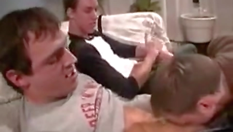 Sexy young chick gets creampie