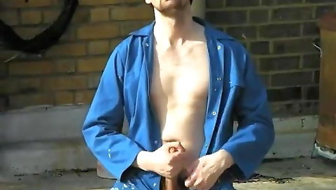 Sexy girlfriend gets her pussy pounded