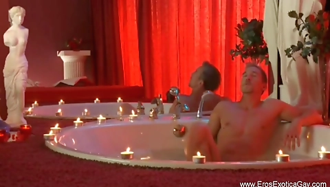 Sexy blonde gets a nice pussy banging