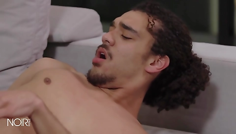 Sexy young vixensly shows her feet