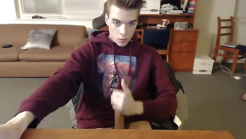 Dilet maiy's first time curl for a deep throat