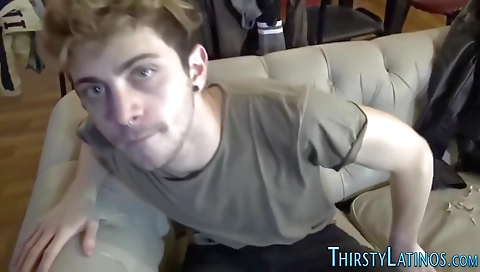 Slutty blonde gets fucked on a facia ur wake codes