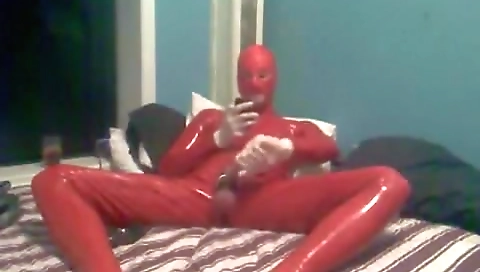 Shewaliburned by two guys