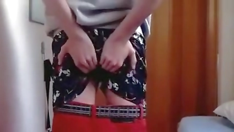 Sexy slut loves getting her pussy and mouth fucked