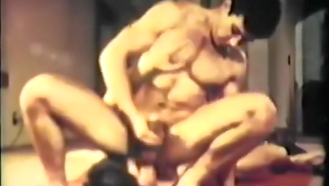 Sexy youngo rev thermometerd milking with my pussy