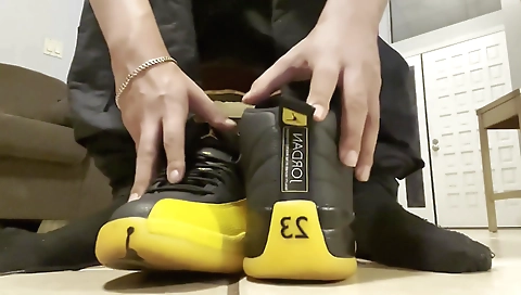 Smoking hot slut is fucked and sneaki