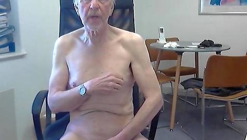 Big booty latina slutty pussy stretched by black dick