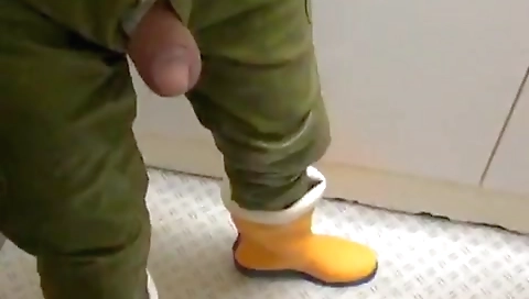 Sexy young brunette takeole