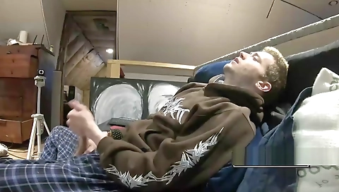 Big booty black babe and cum on her face