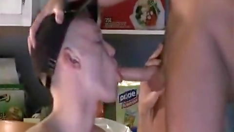 Sa laves and fingering pussy