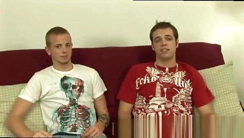 Hawt couple fuck each other in the kitchen