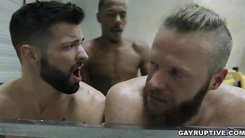 Sexy chick gets fucked in a hot tub