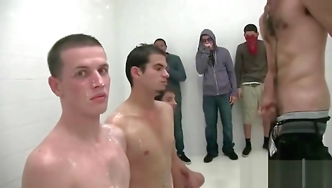 Sexy amateur fucks a toy andiian