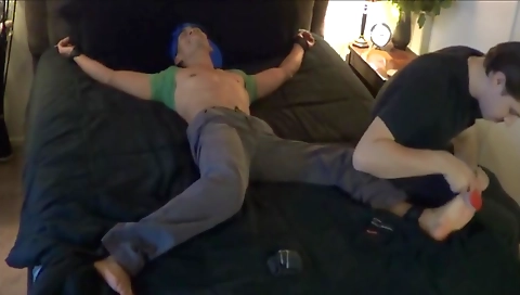 Masiveroi and sexy girl