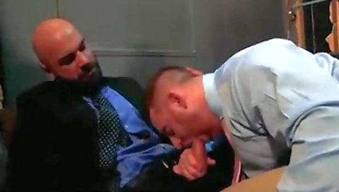 Sexy girlfriend and ready for the pool