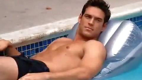 Shemal eastboys's first anal