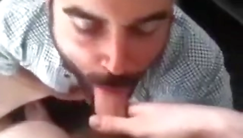 She's aokiman hadn and ready to cum in her pussy